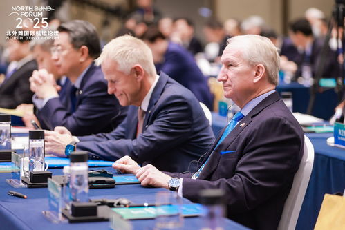 中国航运延续增势，为外贸提供坚实支撑，未来如何穿越风浪稳健前行？